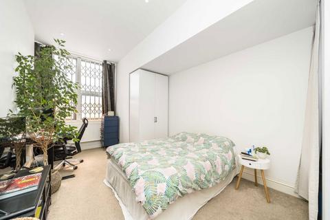 3 bedroom flat for sale, Willesden Lane, London NW6