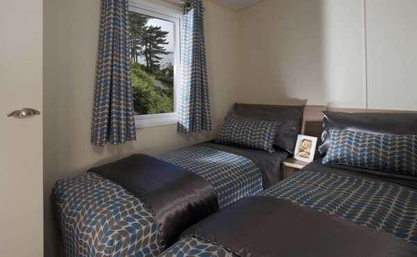 1.regal Tempo Twin Bedroom