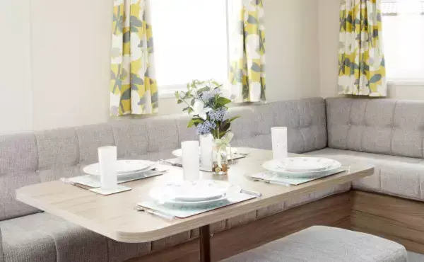 4.atlas Moonstone Dining