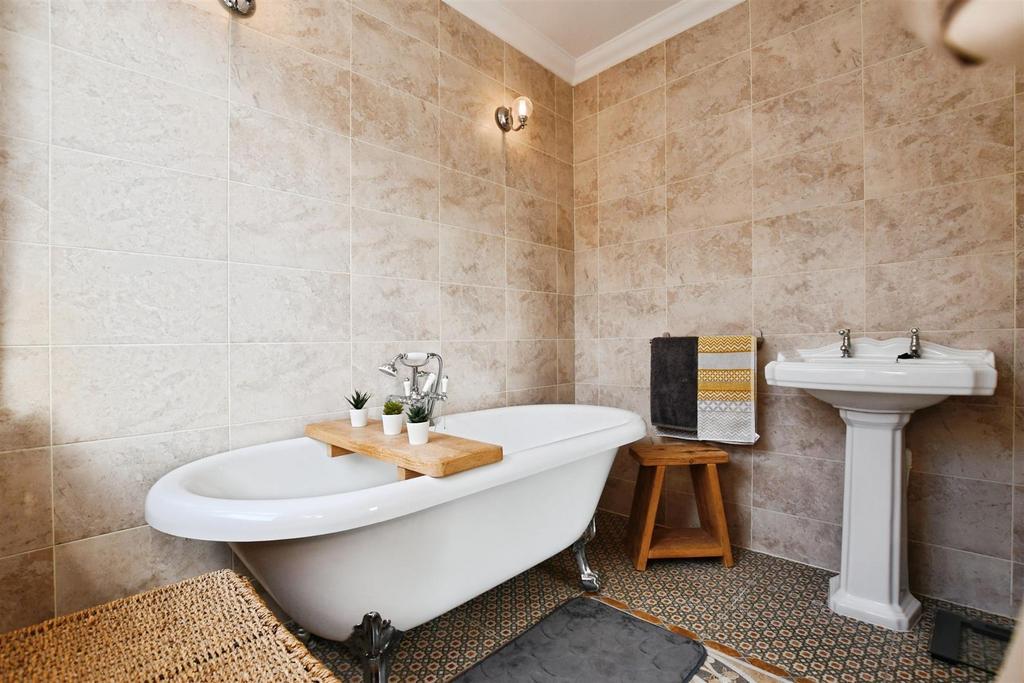 Ensuite