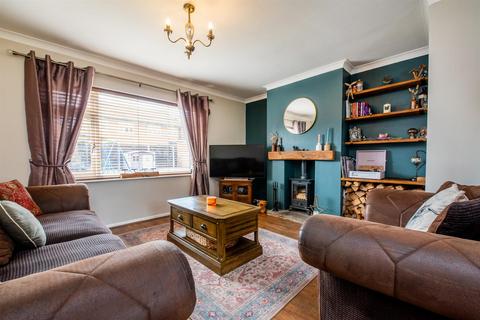 8 Larch Avenue, Chorley, PR6 0JL