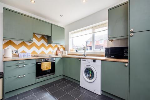 8 Larch Avenue, Chorley, PR6 0JL