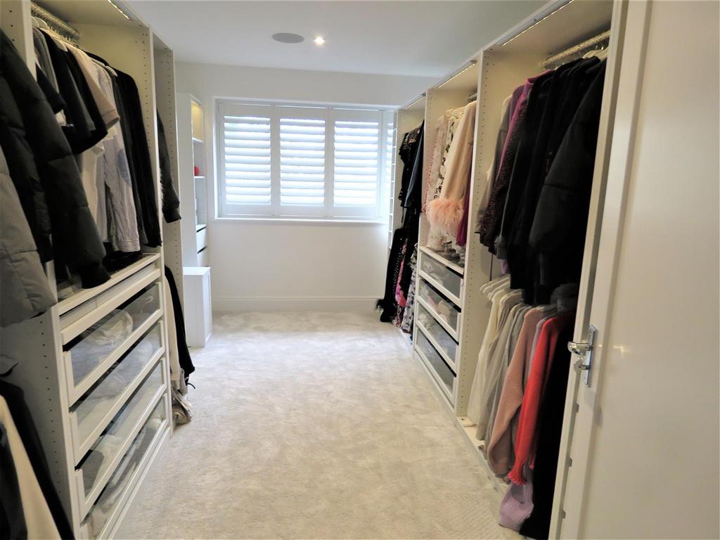 57bdressing room.JPG