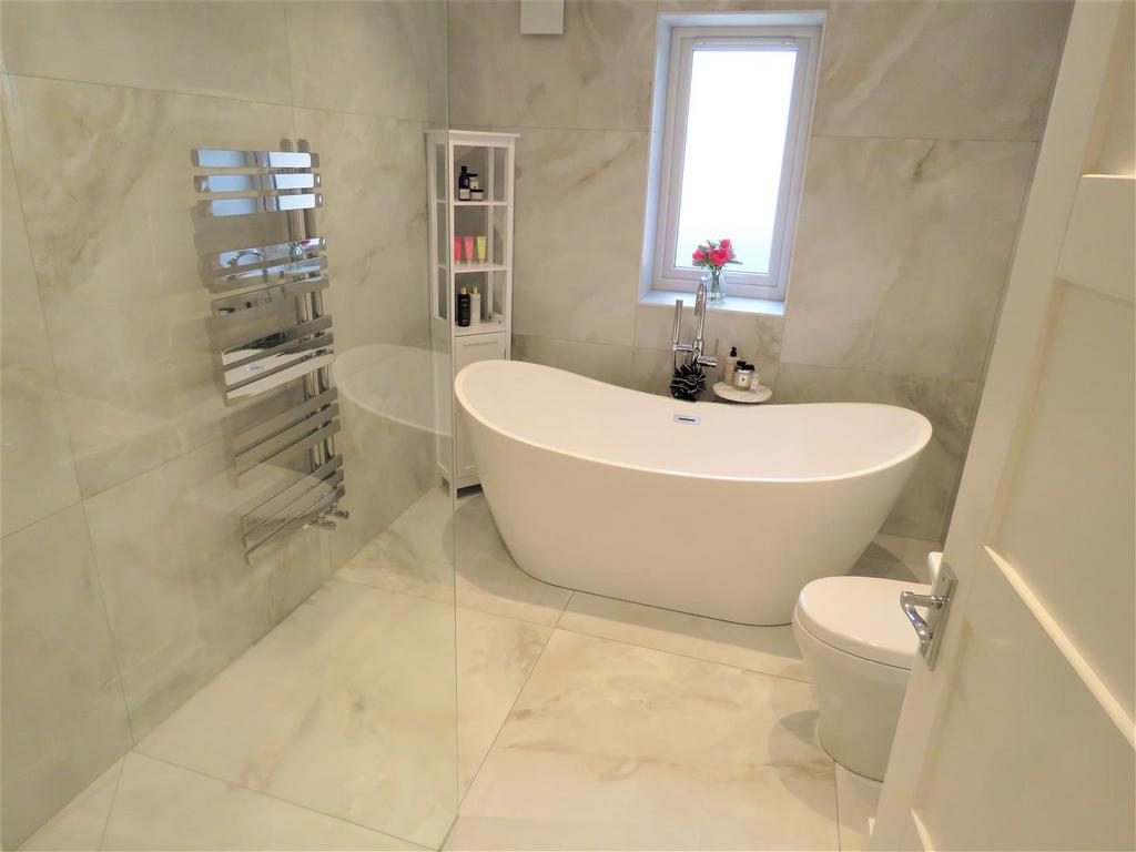 57bathroom.JPG