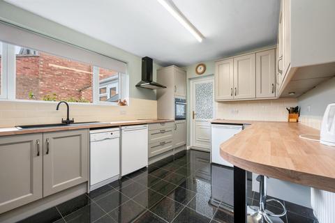 3 bedroom bungalow for sale, Derwent Drive, Oakham