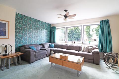undefined, Nash Drive, Redhill