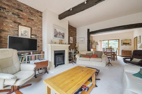 undefined, The Street, Guildford GU3