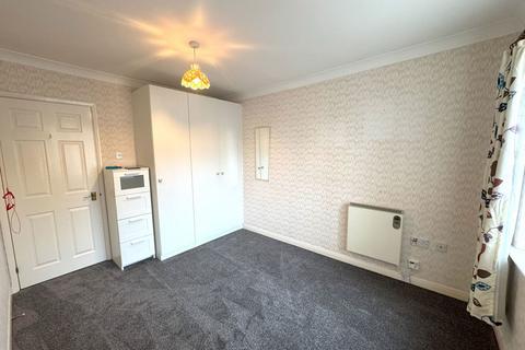 2 bedroom flat for sale, The Ridings, Southport, PR9 8NG