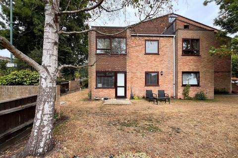 undefined, Waverley Road, New Milton, Hampshire. BH25 6PQ
