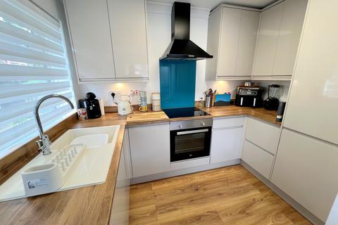 undefined, Waverley Road, New Milton, Hampshire. BH25 6PQ