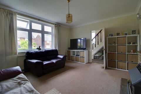 12 Retford Path, Romford, RM3 9NL