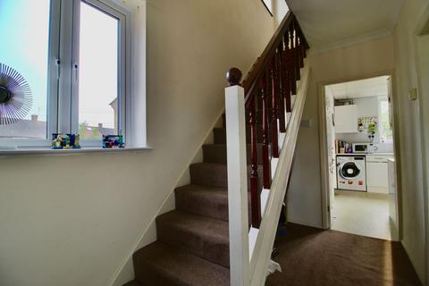 12 Retford Path, Romford, RM3 9NL