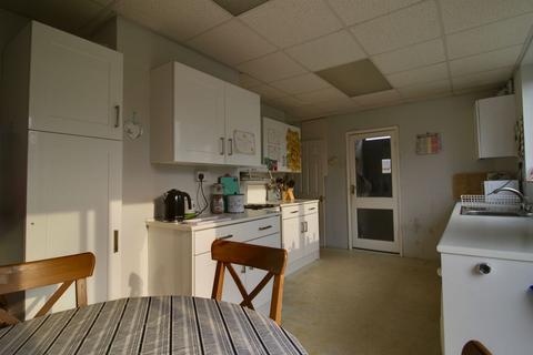 12 Retford Path, Romford, RM3 9NL