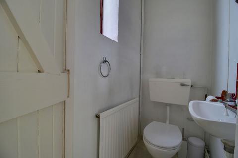12 Retford Path, Romford, RM3 9NL