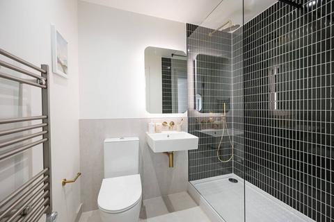 3 bedroom flat for sale, Riverscape, Royal Docks E16
