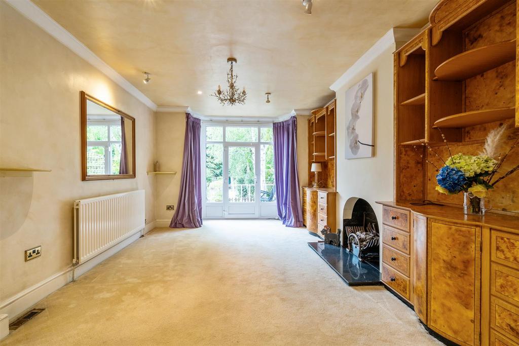 642 Streetsbrook Road 24.jpg