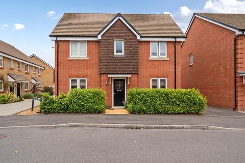 undefined, Honey Bee Street, Reading RG31