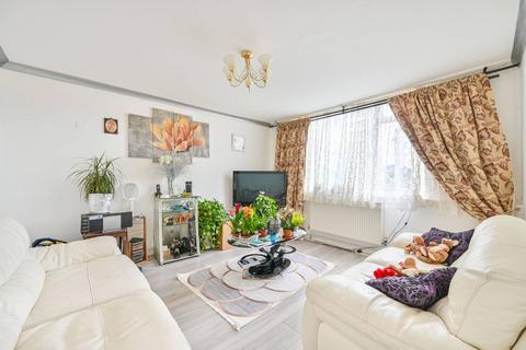 Bentham Walk, Neasden, London, NW10