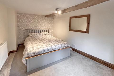 3 bedroom cottage for sale, Southam Street, Kineton