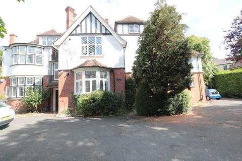 2 bedroom flat to rent, Kingsdowne Road, Surbiton KT6