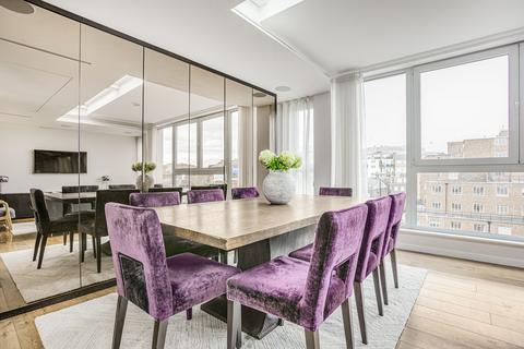 3 bedroom apartment to rent, Harley Street, London, W1G