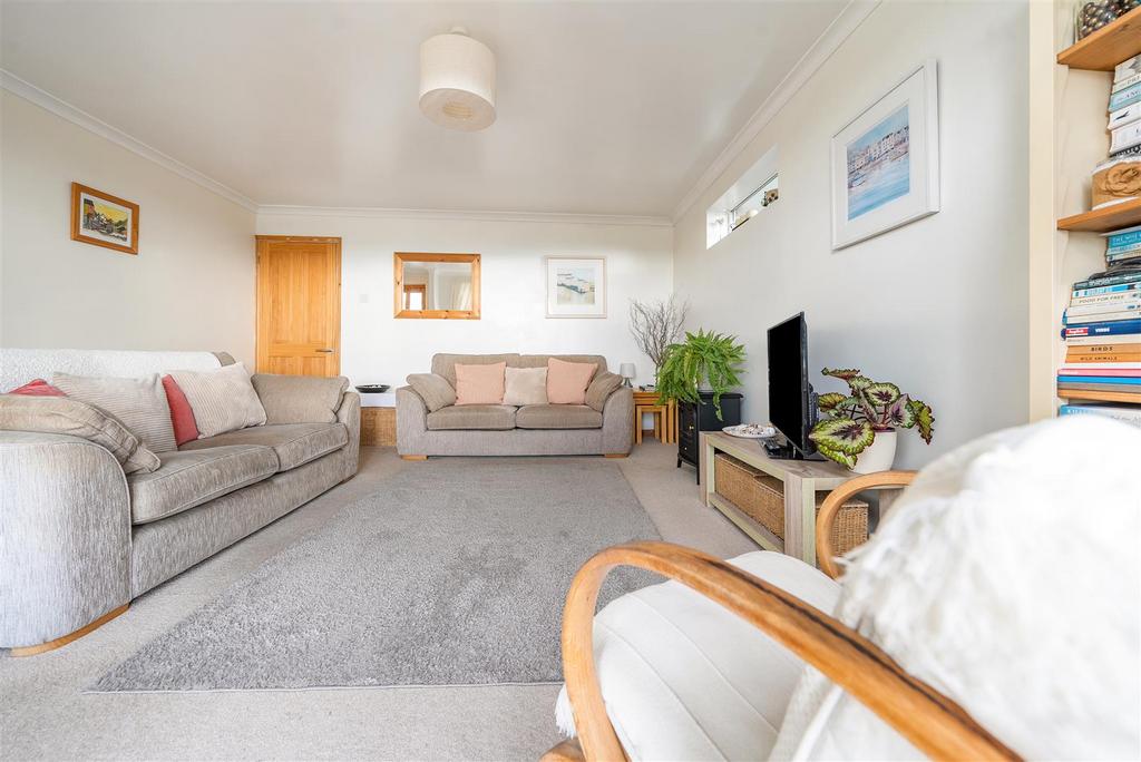 Henlake Sitting Room.jpg