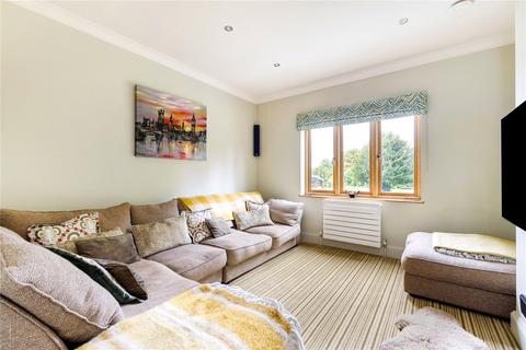 19 Walnut Tree Road, Pirton, Hitchin, SG5 3PX