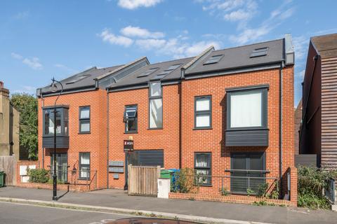 undefined, Kinsale Road, London