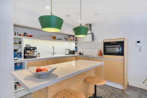 undefined, Kinsale Road, London