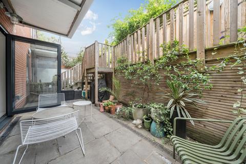 undefined, Kinsale Road, London