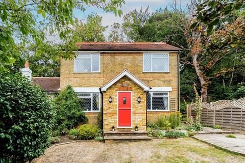 undefined, Waverley Road, Weybridge KT13