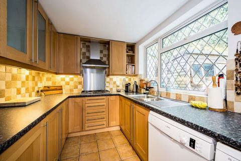 undefined, Waverley Road, Weybridge KT13