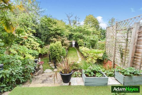 1, Deepdene Torrington Park, London, N12 9PL