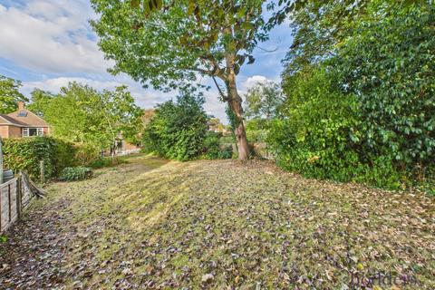 undefined, Little Green Lane, Chertsey, Surrey, KT16