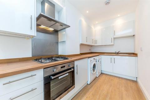 2 bedroom apartment to rent, Archway Road, N6