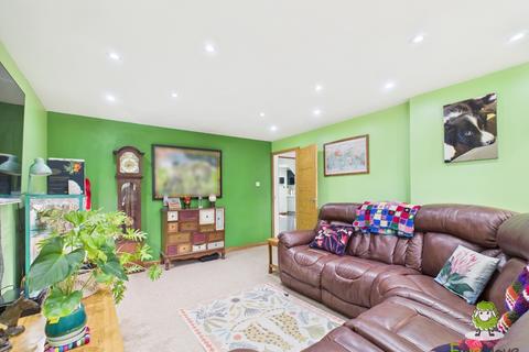 44 Lavender Road, Basingstoke, RG22 5NL