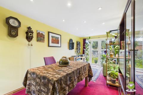 44 Lavender Road, Basingstoke, RG22 5NL