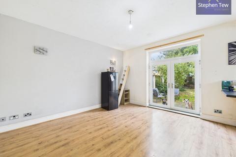 3 bedroom semi-detached house for sale, Garstang Road East, Poulton-Le-Fylde FY6
