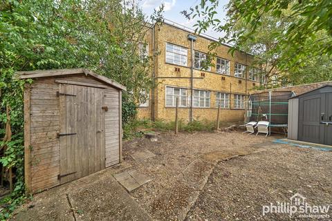 6 Alma Row, Harrow, HA3 6HN