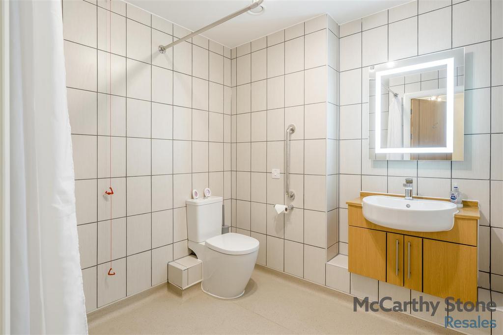 8658031-interior13.jpg