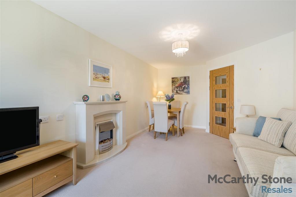 8658031-interior05.jpg
