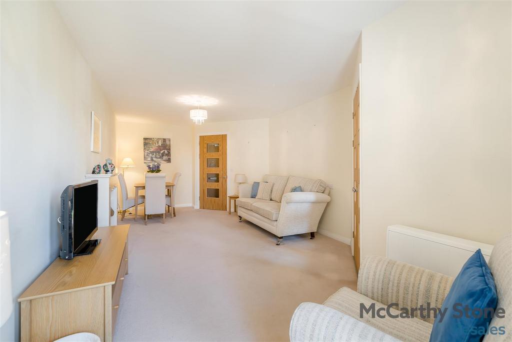 8658031-interior06.jpg