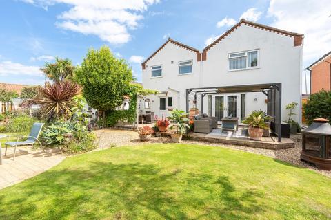 undefined, North Road, Ormesby