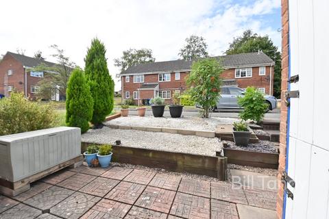 24 Maybank Close, Lichfield, WS14 9UJ