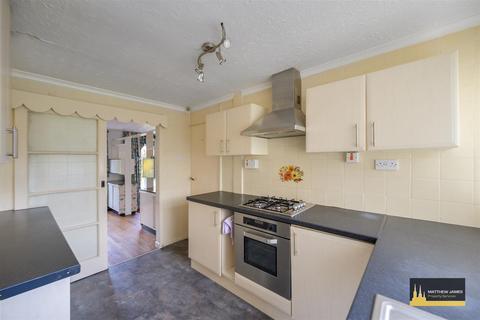 3 bedroom semi-detached house for sale, Ivybridge Road, Stivichall, Coventry * VACANT & NO UPWARD CHAIN *