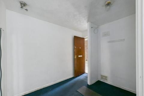 undefined, Frizley Gardens, Bradford