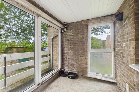 undefined, Frizley Gardens, Bradford