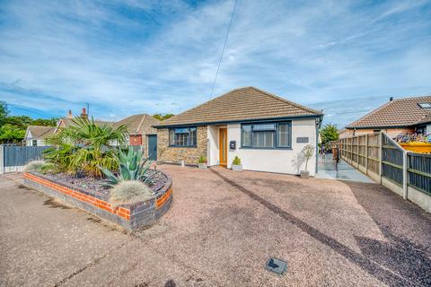 2 bedroom detached bungalow for sale, Easterley Way, Hemsby