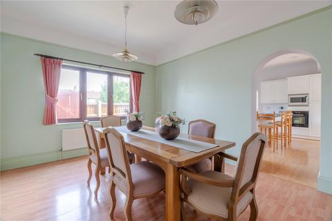 6 bedroom detached house for sale, Theydon Park Road, Theydon Bois, Epping, Essex, CM16