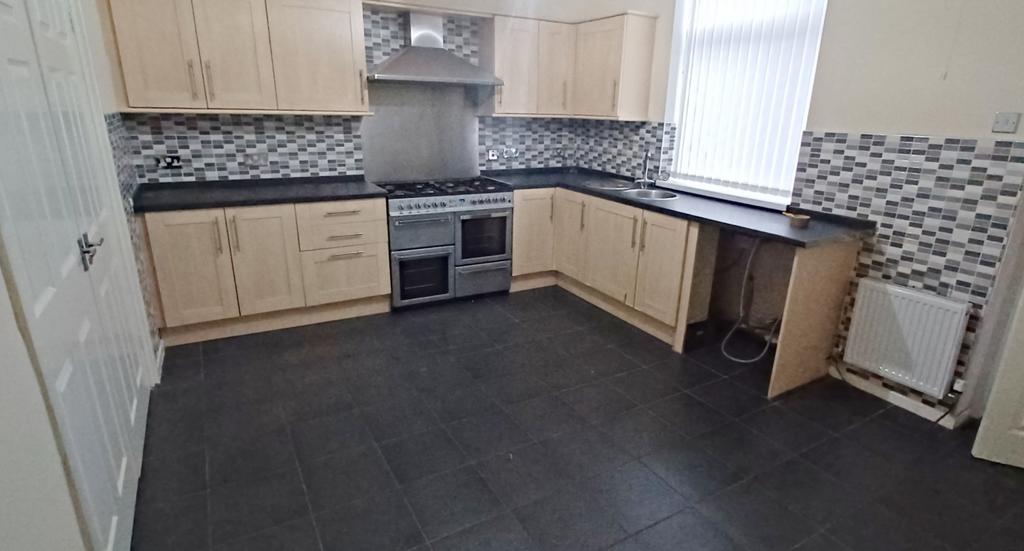 Kitchen 1